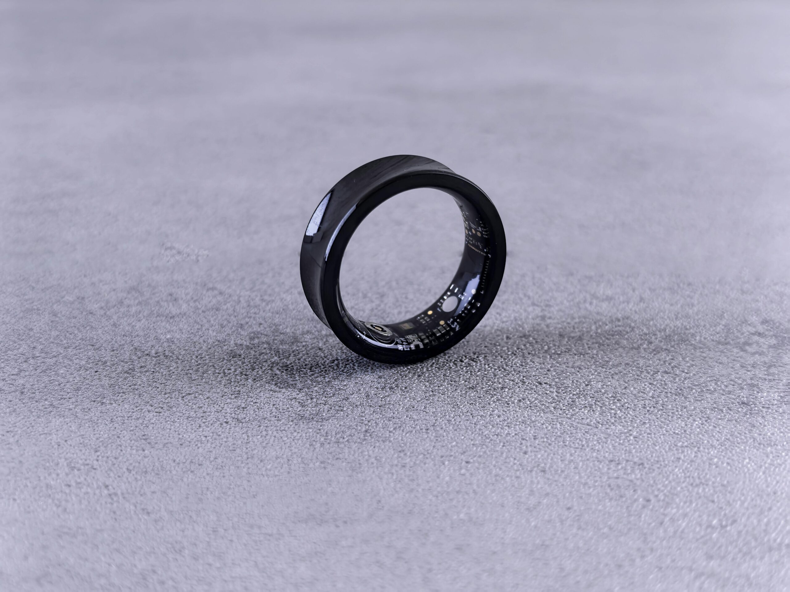Smart Ring Showdown 2026: Oura 4 vs. Samsung Galaxy Ring